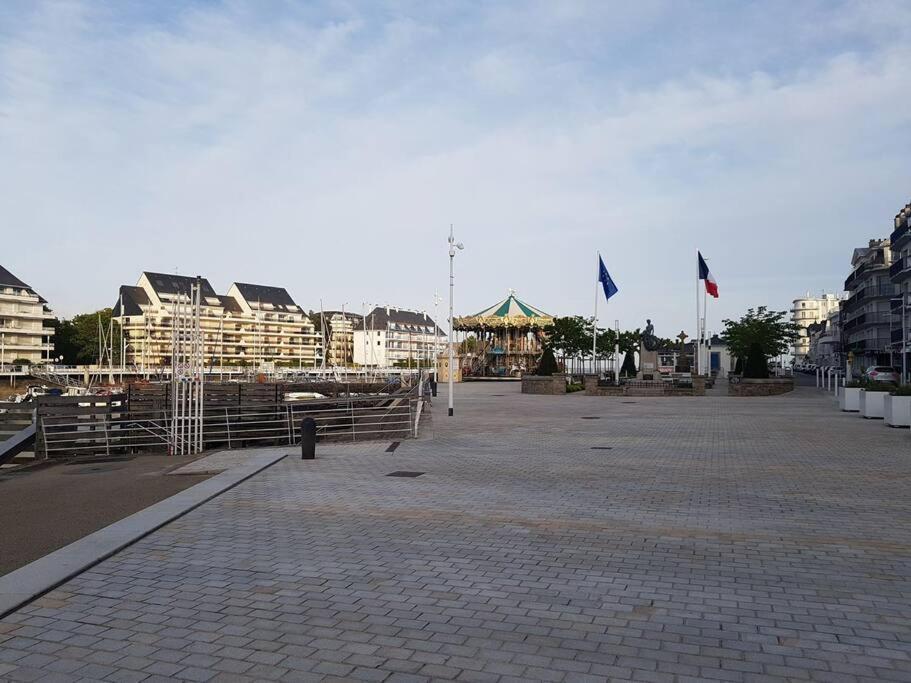 T2 Plein Centre Du Pouliguen, Port Et Plage A Pied Le Pouliguen Esterno foto